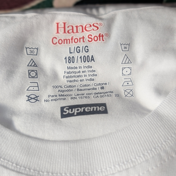 Supreme x Hanes White T-Shirt - Picture 2 of 2